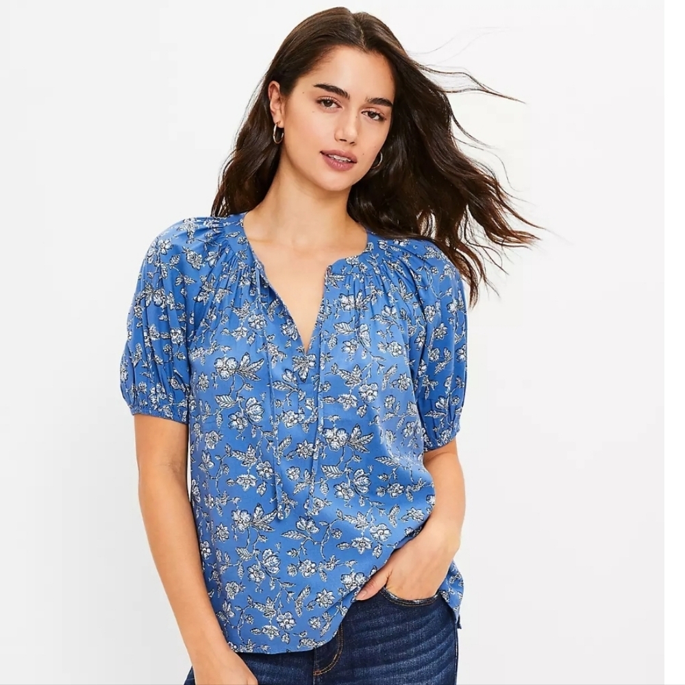 LOFT Floral Tie Neck Puff Sleeve Top Blue Floral Blouse Size XS